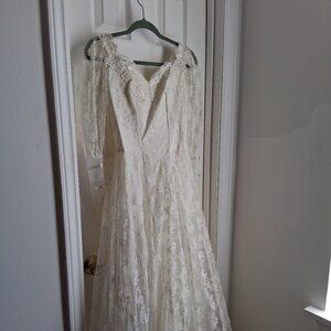Vintage Lace Puff Sleeve Wedding Dress